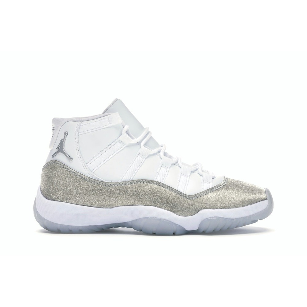 Air Jordan 11 Retro Vast Grey (Women Exclusive) AR0715-100