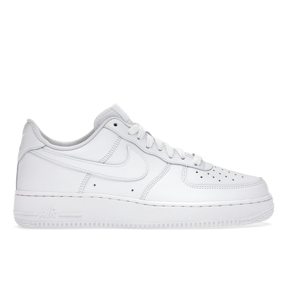 Nike Air Force 1 07 Triple White CW2288-111
