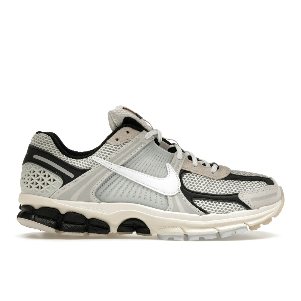 Nike Air Zoom Vomero 5 Supersonic FN7649-110